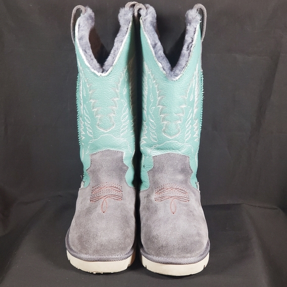 Super Lamb Boots NWOT'S - Picture 3 of 10